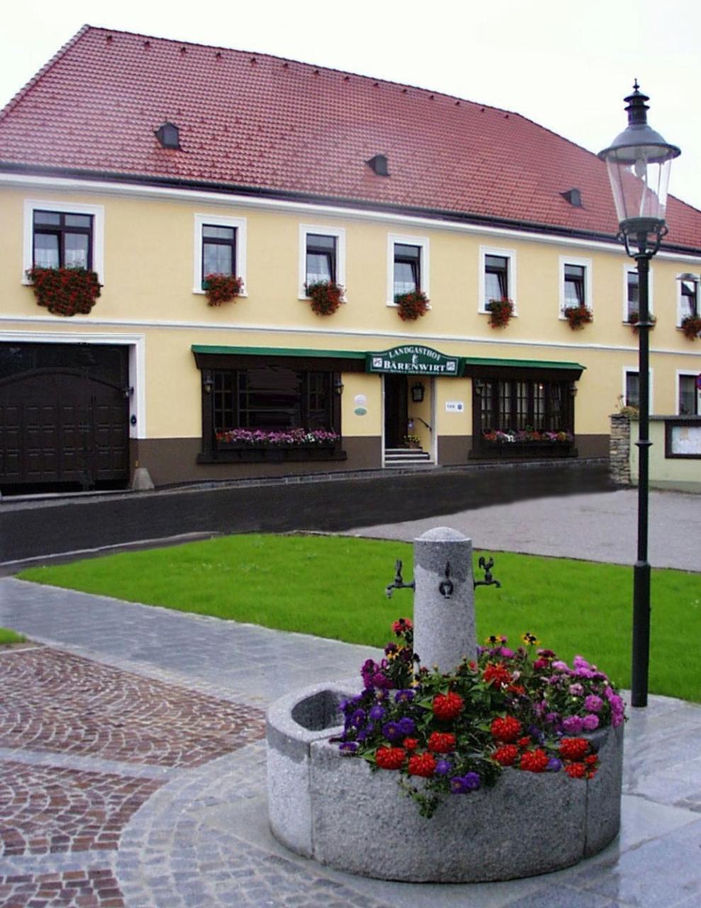 Landgasthof Barenwirt Petzenkirchen Eksteriør bilde